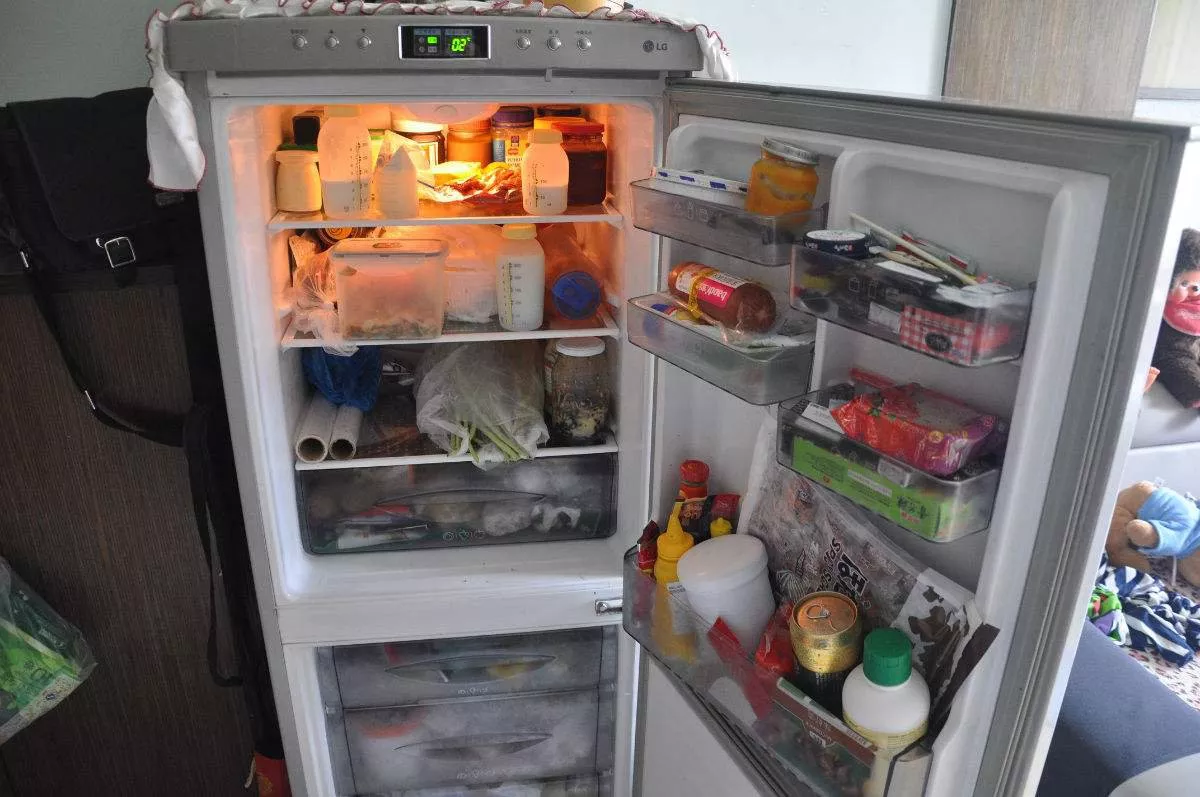 冰箱上层结冰怎么处理