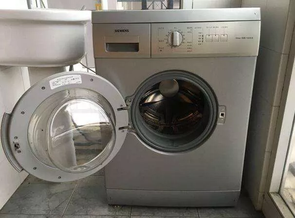 如何清洁滚筒式洗衣机