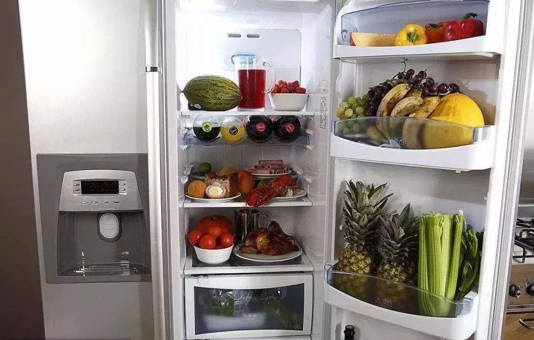 冰箱有异味怎么回事