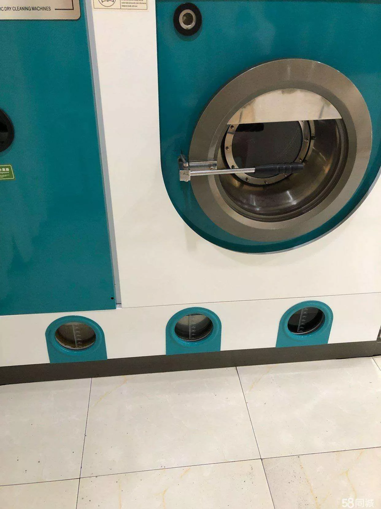 干洗机怎么洗衣服